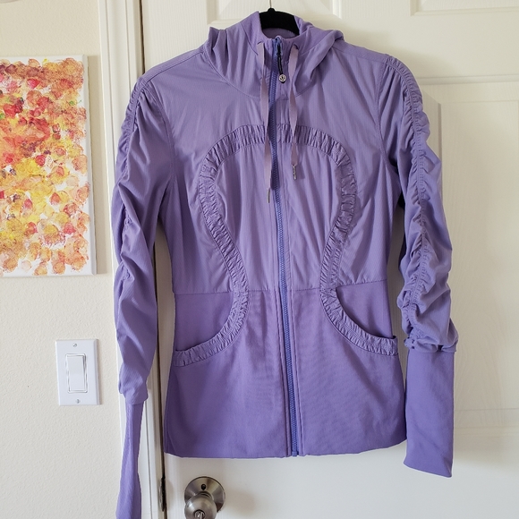 LULULEMON ATHLETICA REVERSABLE SWEATER